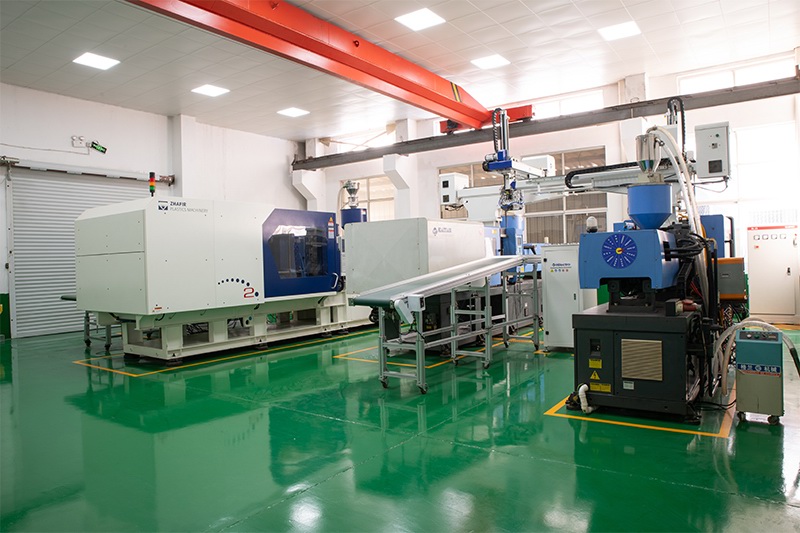 ע������